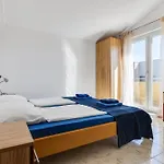 Kotari In - Nord-dalmatien Konukevi 4*