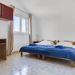 Kotari In - Nord-dalmatien Konukevi 4*