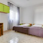 Konukevi Kotari In - Nord-dalmatien Sukošan
